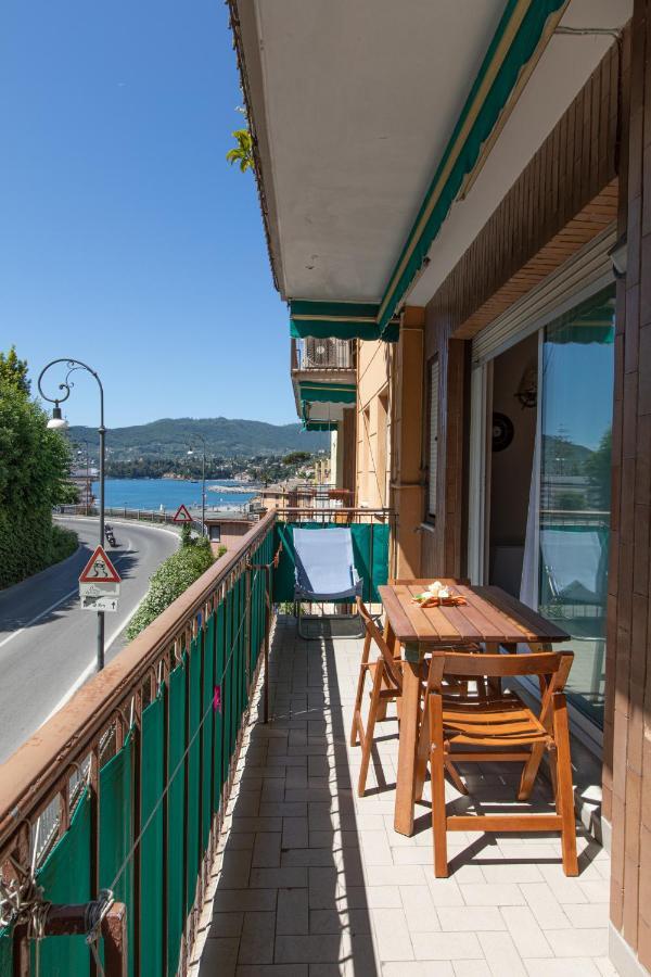 Rapallo Comodo Appartamento Signorile A Due Passi Dal Mare Con Posto Auto エクステリア 写真